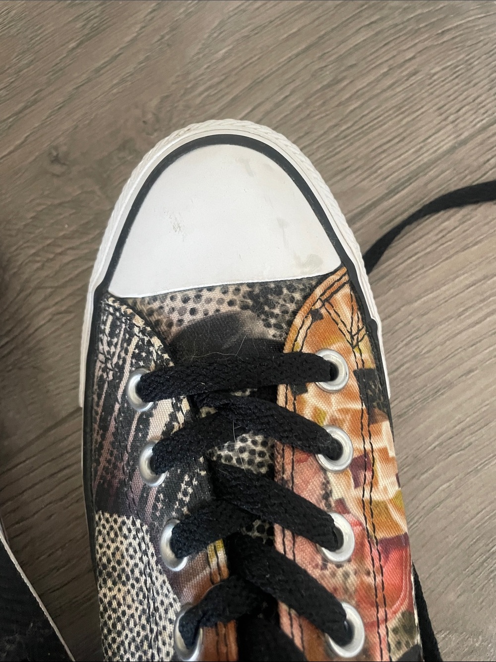 Converse All Star Floral & Animal Print Low-Top Sneakers in Black and Yellow - Picture 4 of 6